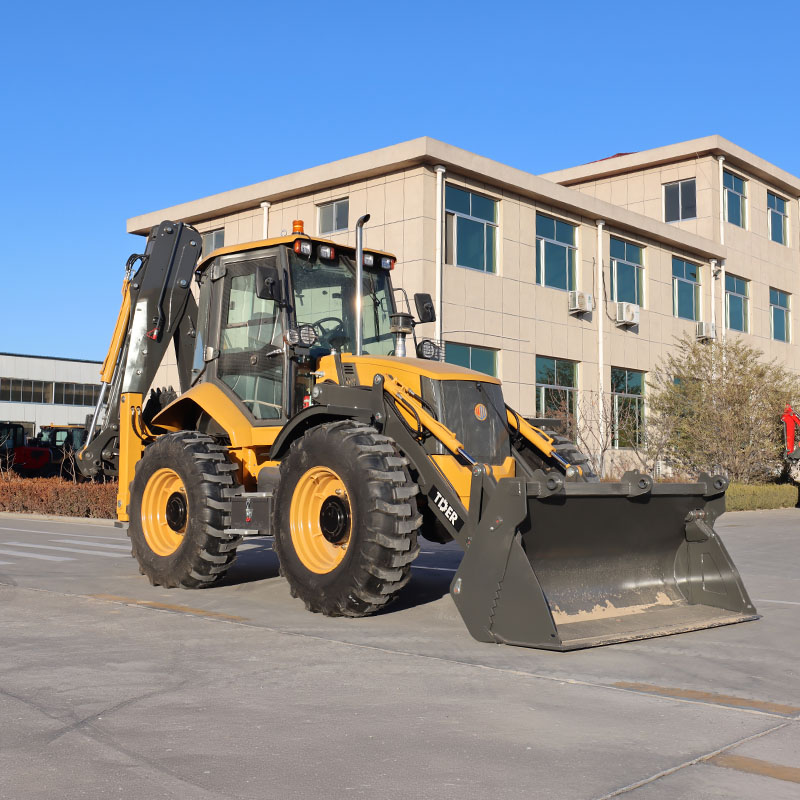 2.5 Ton Backhoe Loader with Hydraulic Breaker Line