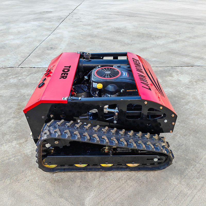 0.8m Remote Control Crawler Lawn Mower with Gasoline Engine