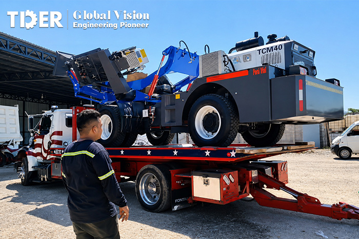 Self Loading Cement Mixer