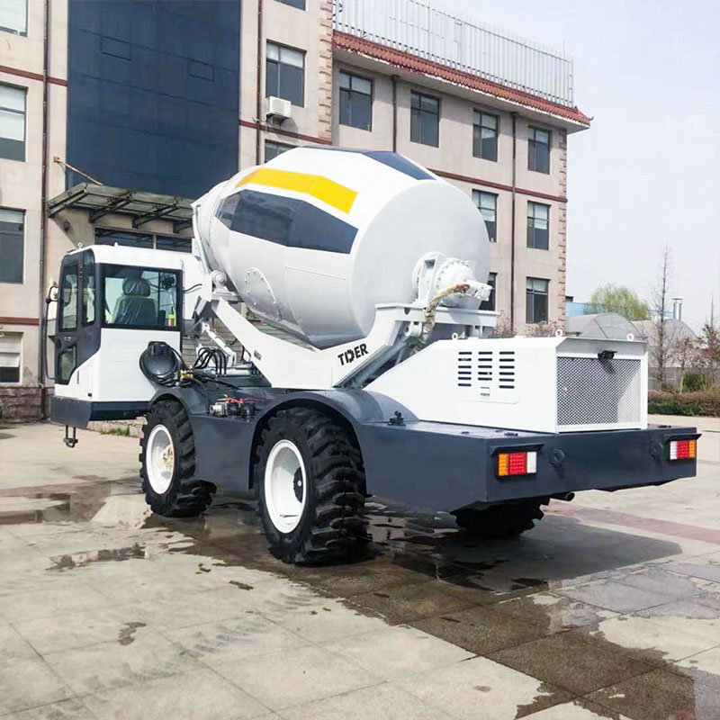 Truk Pengaduk Beton Besar 5,5m³ dengan Opsi Mesin Euro V