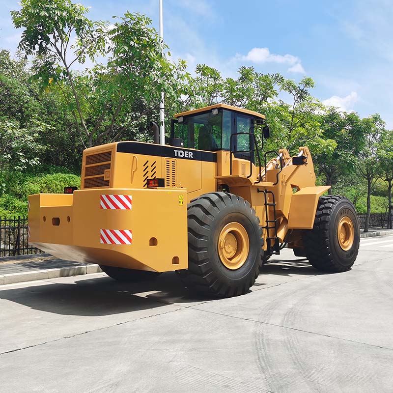 Forklift 32 Ton dengan Loader Depan dan Garpu Tugas Berat