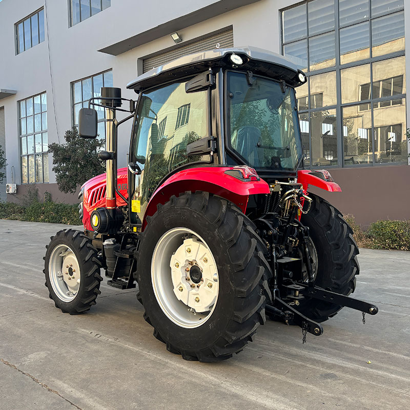 Traktor Pertanian 80HP dengan Tangki Bahan Bakar Besar
