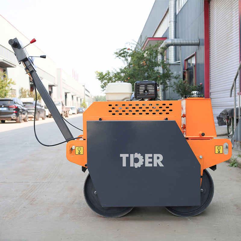 Roller Dorong Dua Drum 600kg dengan Mesin Jepang