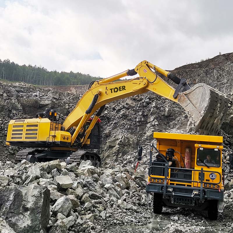 Ekskavator Tugas Berat 100 Ton dengan Mesin Scania